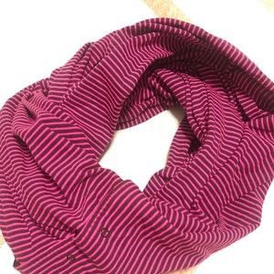 Lululemon vinyasa scarf